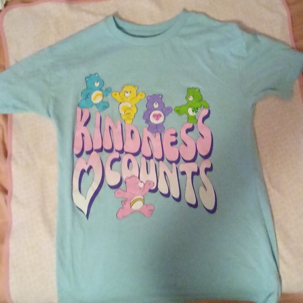 vintage official care bears shirt !!